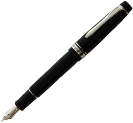 Pilot Fountain Pen Custom Heritage 912, Black Body, M-Nib
