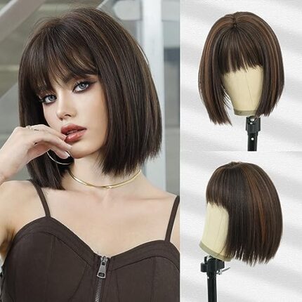 7JHH WIGS Short Straight Wig with Bangs 12in Short Natural Blonde Brown Bob Highlight Wig Synthetic Natural Hair Heat Resistant 150% Density Staight Layered Wig for Women Daily Used