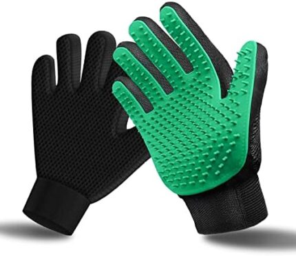 AVALON CARE Pet Hair Remover Glove - Gentle Cat Grooming Gloves & Cat Hair Remover - Efficient Cat Brush for Shedding - Cat Grooming Supplies Cat Hair Brush Also for Dogs & Horses (1 Pair-Green)