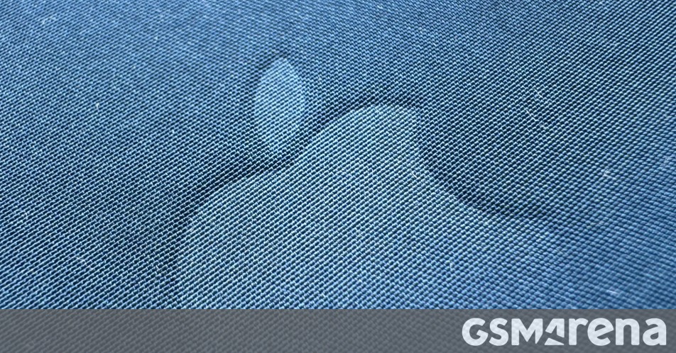 Apple FineWoven Case and Wallet hands-on