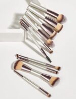 Hexue 10 pcs Champagne Gold Makeup Brush Set, 16 Total Makeup Brushes, No Shed, Cruelty-free, Silky feel, Plus Carrying Bag